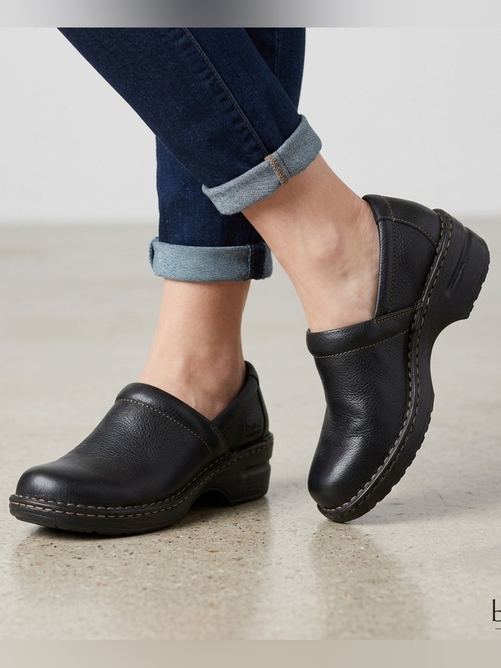 b.ø.c Born Concept Black Leather Clogs Mules Slip On Comfort Shoes Women's NWOB